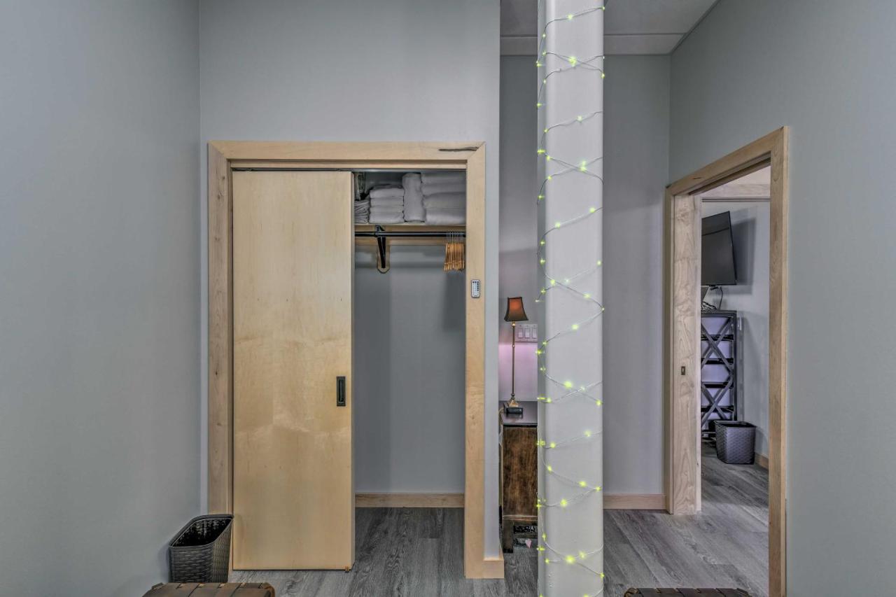 אנקורג' Modern Downtown Apt - Walk To Parks And Cafes! מראה חיצוני תמונה